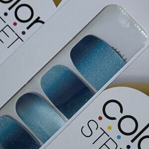 New Color Street “Festival of Lights” Dark to Light Blue Glitter Nail Strips